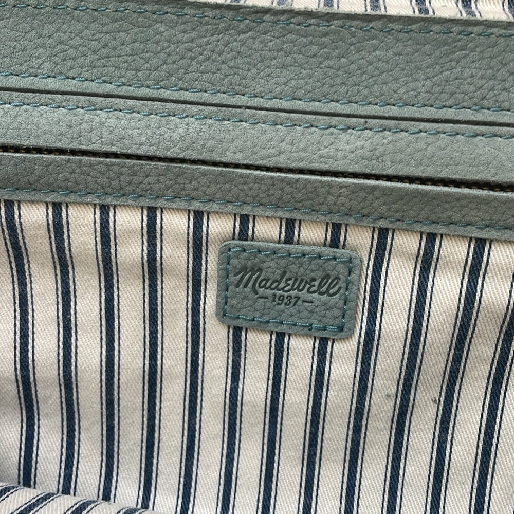 Madewell Eaton blue nubuck leather envelop clutch wristlet - Picture 4 of 7